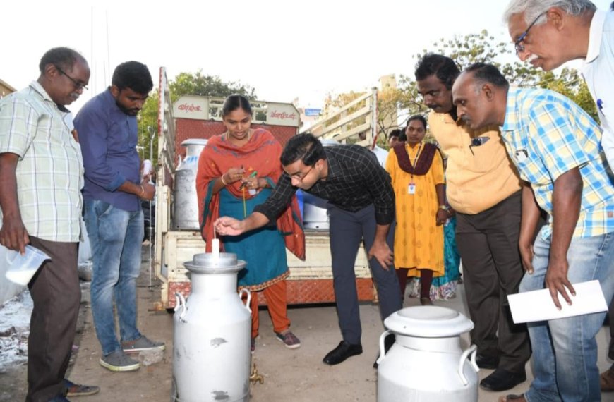 1,500 லிட்டர் கலப்பட பால் பறிமுதல் ஆட்சியர் செந்தில்ராஜ் அதிரடி நடவடிக்கை.