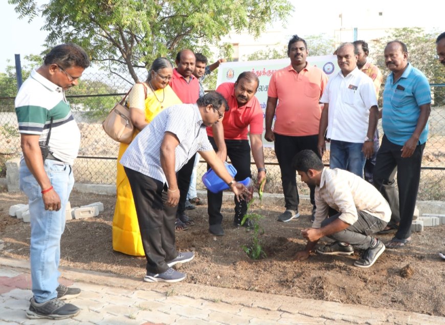 பூமி பாதுகாப்பு தினம்- மேயர் ஜெகன் பெரியசாமி மரங்கன்றுகளை நட்டினார்.