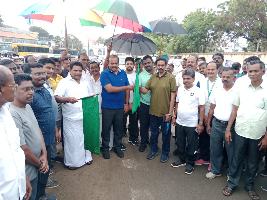 தூத்துக்குடியில் மக்கள் நல்வாழ்வு துறை சார்பில் "நடப்போம் நலம் பெறுவோம்" திட்டத்தை அமைச்சர் அனிதா ஆர்.ராதாகிருஷ்ணன் தொடங்கி வைத்தார்.