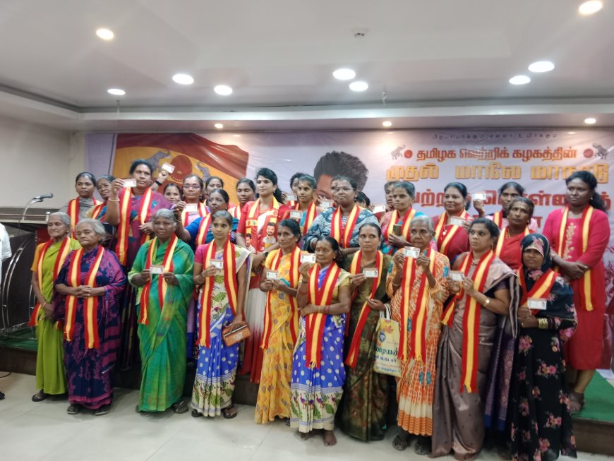 தூத்துக்குடியில் மாற்று கட்சியினர் 75 க்கும் மேற்பட்ட நபர்கள் மாவட்ட பொறுப்பாளர் அஜிதா ஆக்னல் முன்னிலையில் தமிழக வெற்றிக் கழகத்தில் ஐக்கியம்.