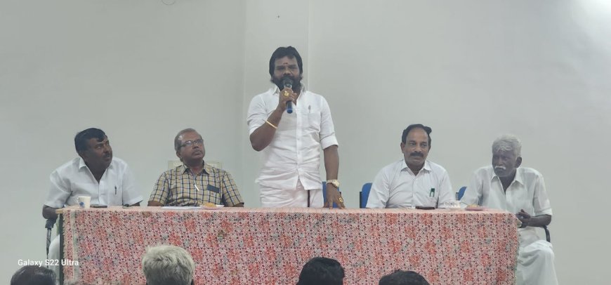 5 ஆண்டுகள் ஒத்துழைப்பு வழங்கிய ஊராட்சி மன்ற தலைவர்களுக்கும் அலுவலர்களுக்கும் ஒட்டப்பிடாரம் யூனியன் சேர்மன் எல்.ரமேஷ் நன்றி தெரிவித்தார்.