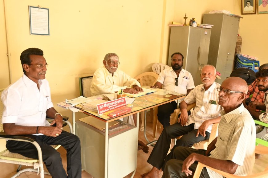 யுகாதி விழாவை சிறப்பாக கொண்டாட வேண்டும் - நாயுடு மகாஜன சங்கத் தலைவர் ராமசாமி நாயுடு தலைமையில் செயலாளர் மாநகராட்சி கவுன்சிலர் ரெங்கசாமி முன்னிலையில் நடந்த கூட்டத்தில் முடிவு.