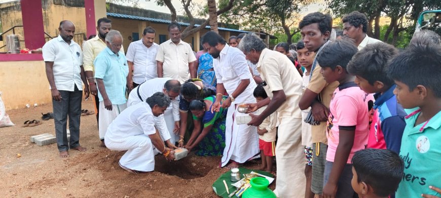 அயிரவன்பட்டி கிராமத்தில் சட்டமன்ற உறுப்பினர் தொகுதி மேம்பாட்டு திட்டத்தில் உணவு கூடம் - சண்முகையா எம்எல்ஏ அடிக்கல் நாட்டினார்.
