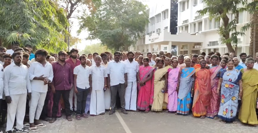 ஓட்டபிடாரம் எம்எல்ஏ குறித்து அவதூறு முன்னாள் ஊராட்சி மன்ற தலைவர் உள்ளிட்டோர் மீது எஸ்பி அலுவலகத்தில் புகார்.